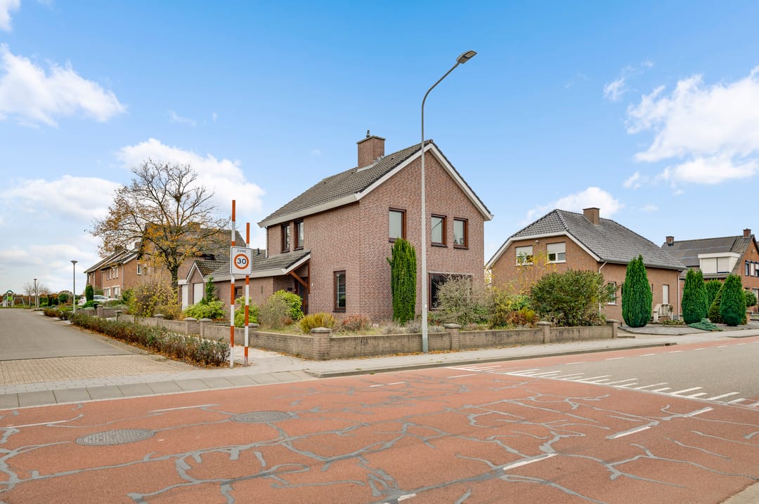 Foto 37 van Korenbloemstraat 2