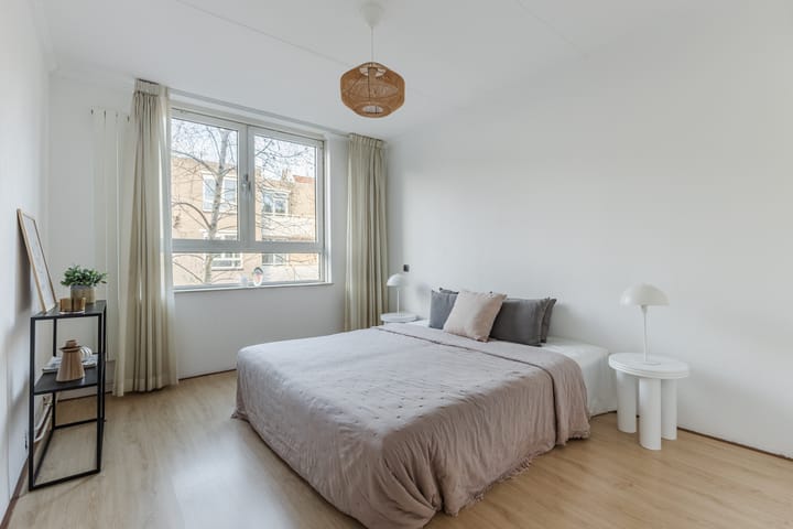 Photo 4 of Meeuwenlaan 99-B