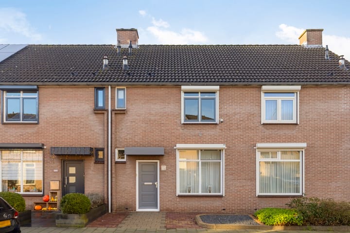 Photo 5 of Julianastraat 13