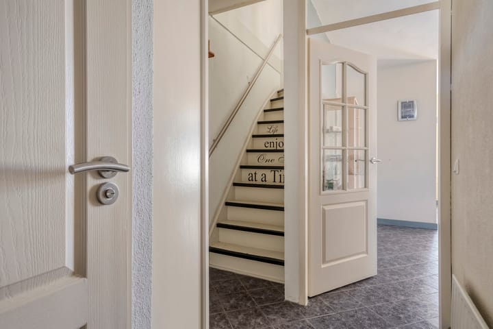 Photo 7 of Julianastraat 13