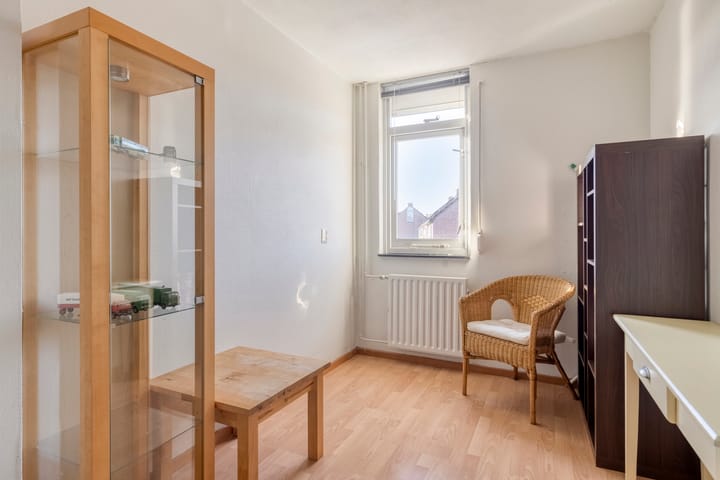 Photo 20 of Julianastraat 13