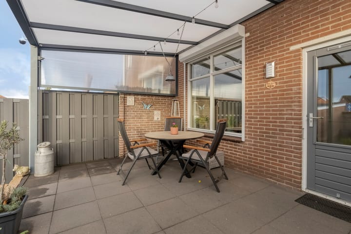 Photo 24 of Julianastraat 13