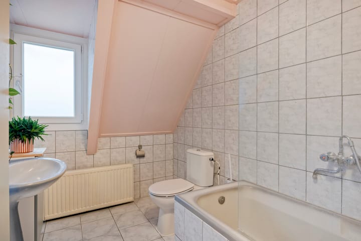 Photo 14 of Dinkelstraat 32