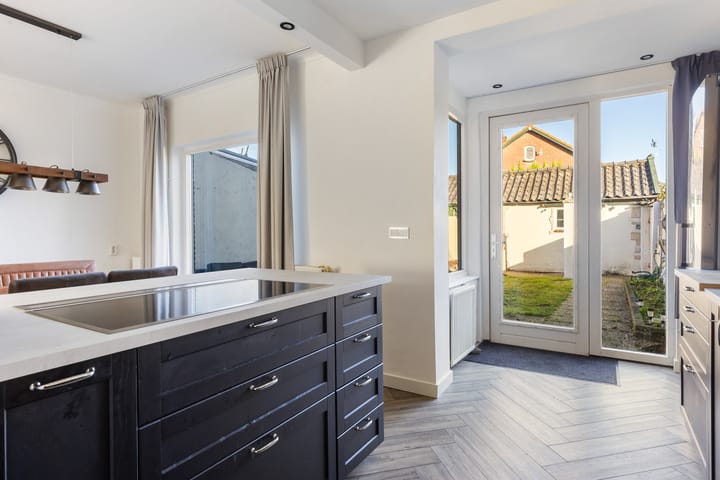 Photo 12 of Ravenweg 15