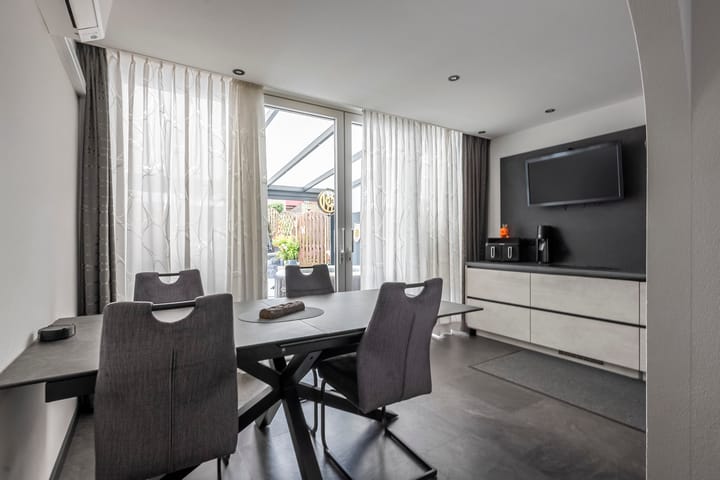 Foto 6 van Charles Frehenstraat 59