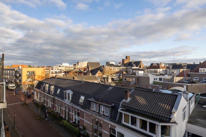 Photo 4 of Bussumerstraat 44-G