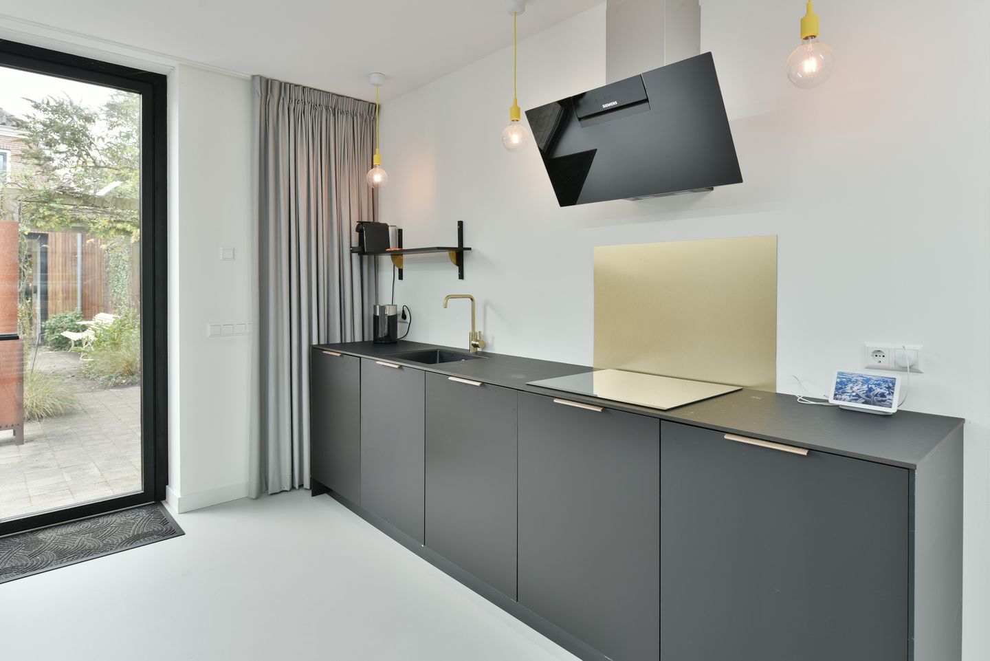 Foto 40 van Voorstraat 6