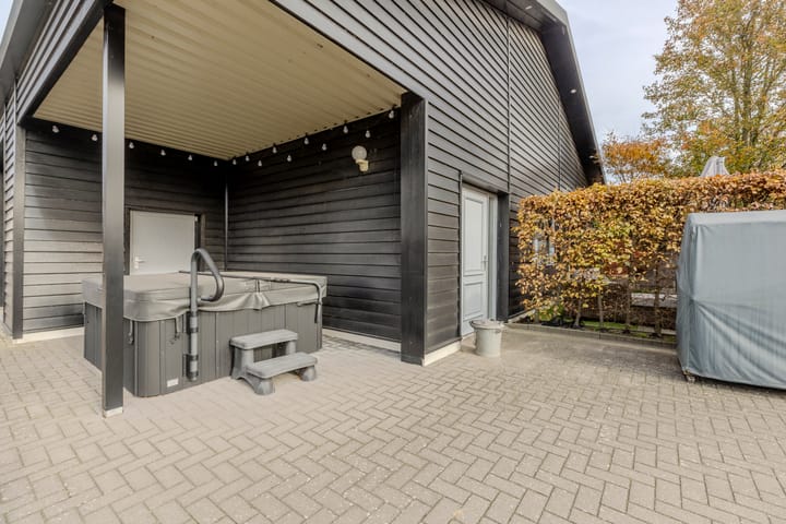 Photo 75 of Meirstraat 51-A