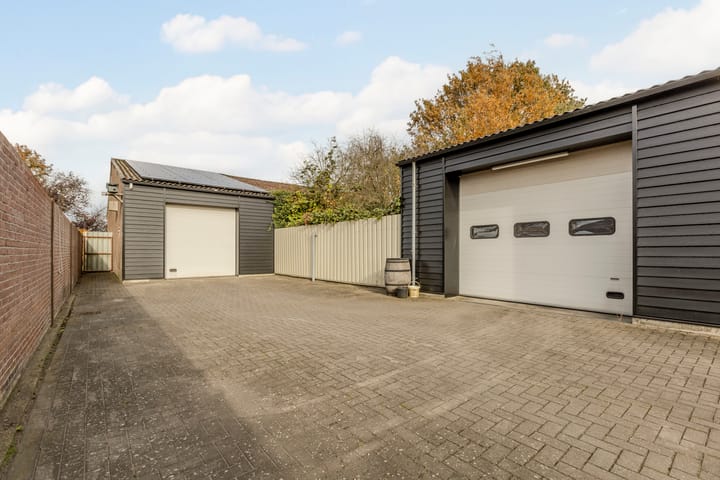 Photo 77 of Meirstraat 51-A