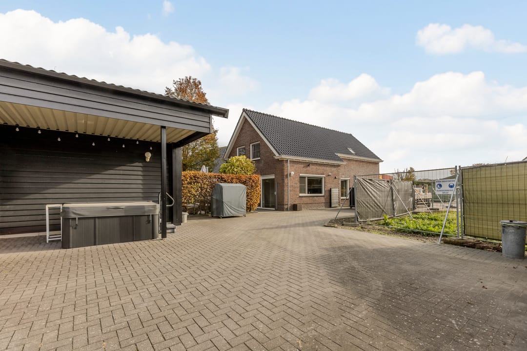 Photo 82 of Meirstraat 51-A