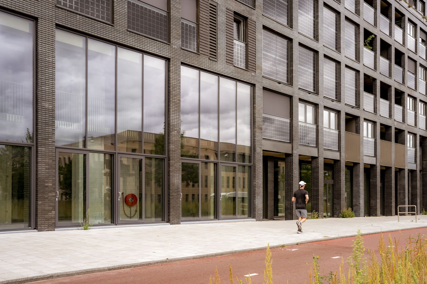 View photo 1 of Radarweg 313