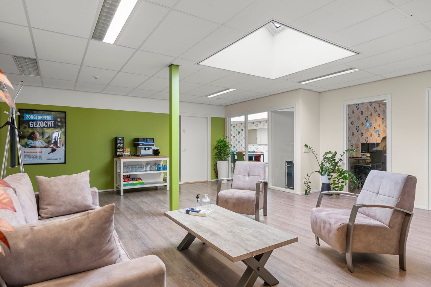 View photo 4 of Marconistraat 8