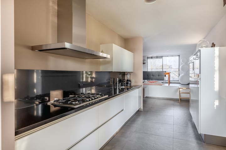 Photo 4 of Voorstraat 19-A