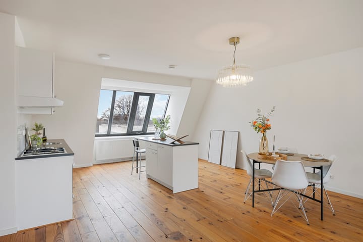 Photo 4 of Akerstraat 98-B