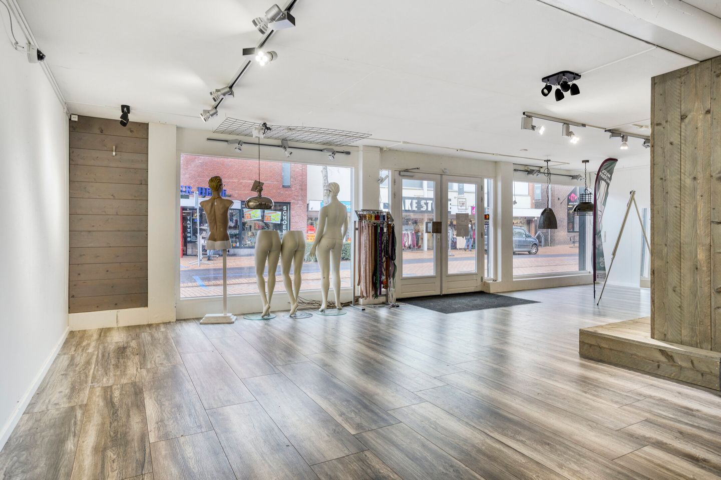 View photo 3 of Stationsstraat 13-A