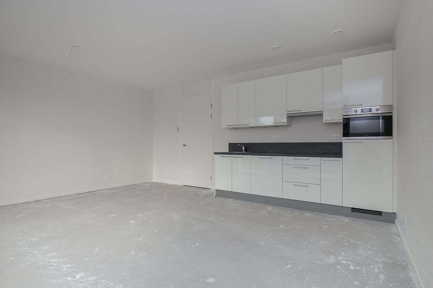 Photo 4 of Oranje Vrijbuiterslaan 85