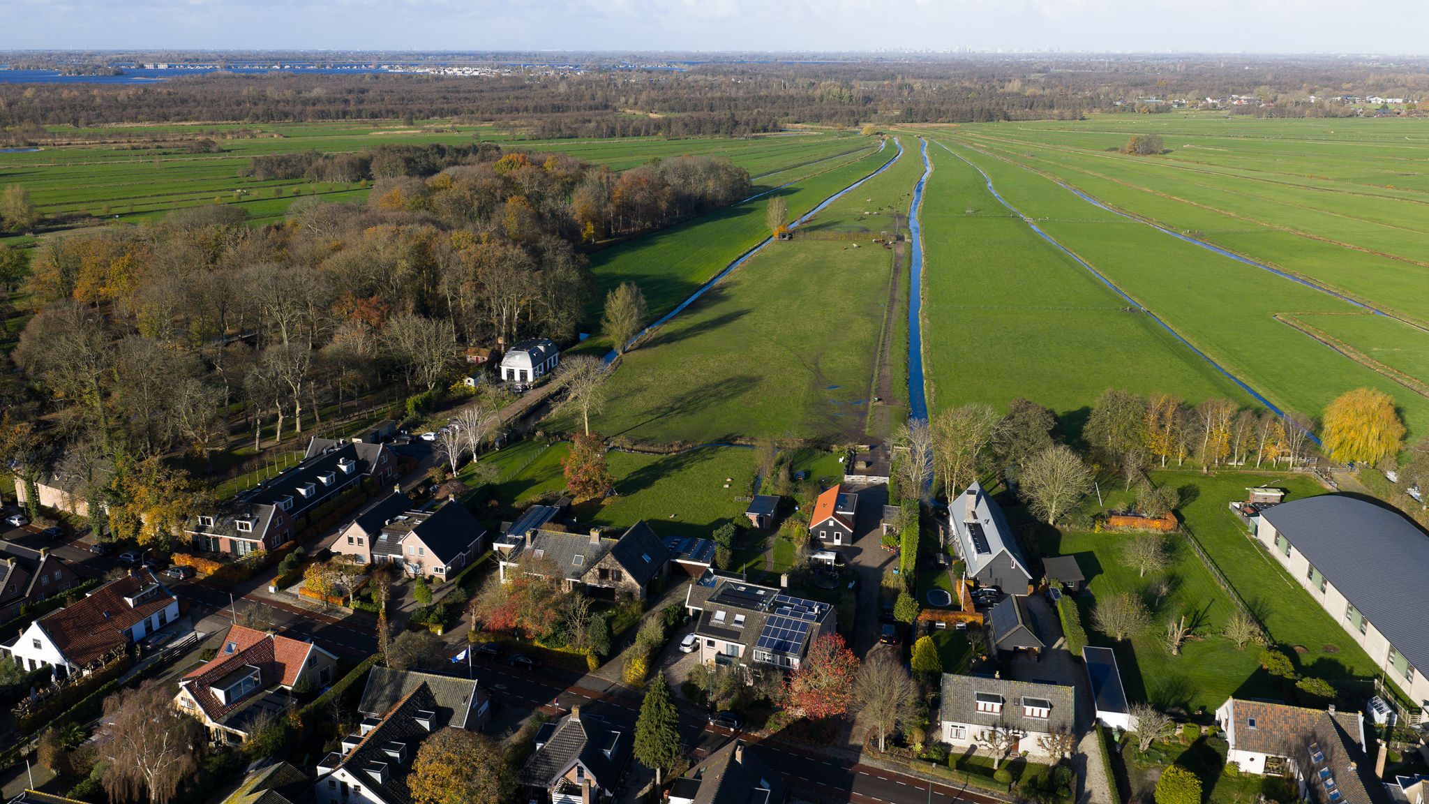 Foto 33 van Nieuw-Loosdrechtsedijk 140