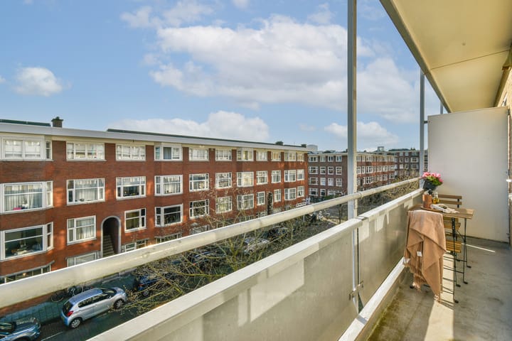 Photo 15 of Zomerdijkstraat 4-2