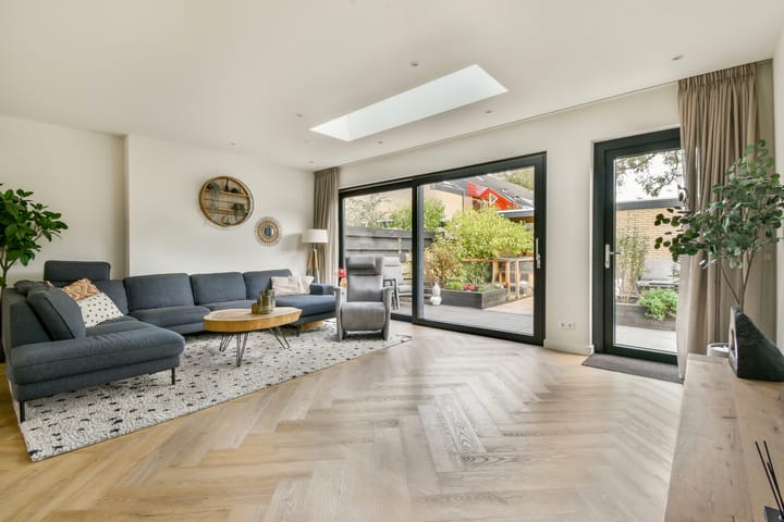 Photo 8 of Wilsonstraat 201