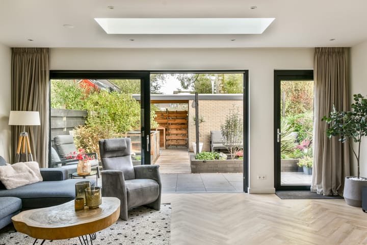 Photo 14 of Wilsonstraat 201