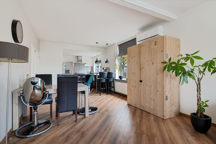 Photo 8 of Hoofdweg 76