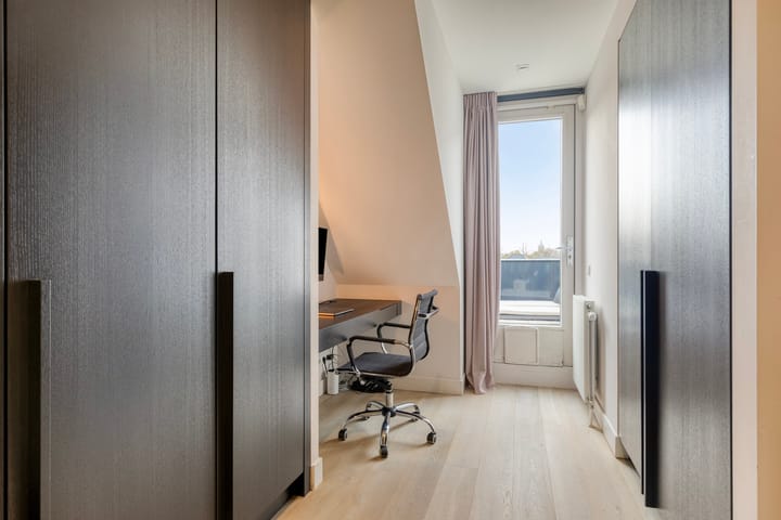 Photo 17 of Lindeplein 30