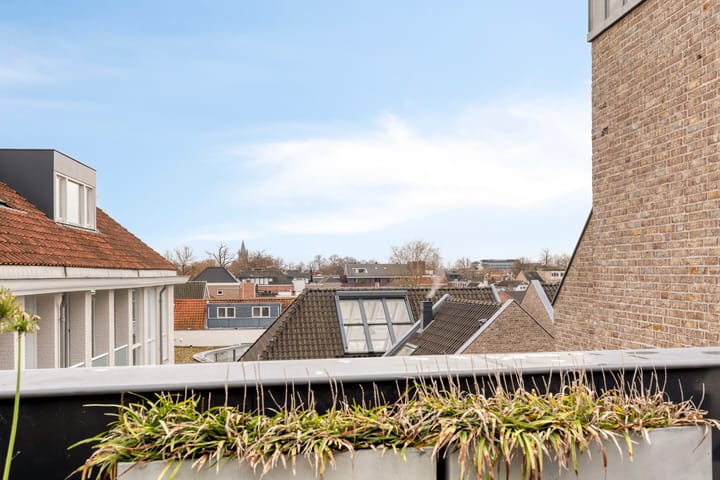 Photo 24 of Lindeplein 30