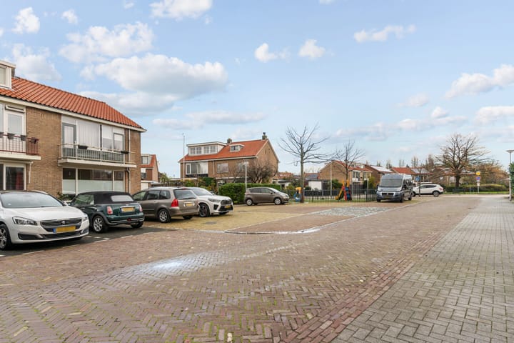 Foto 30 van van Egmondplein 15