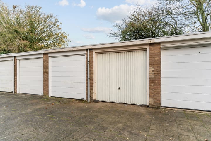 Foto 32 van van Egmondplein 15