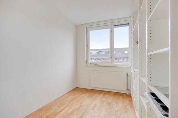 Photo 20 of Walstro 56