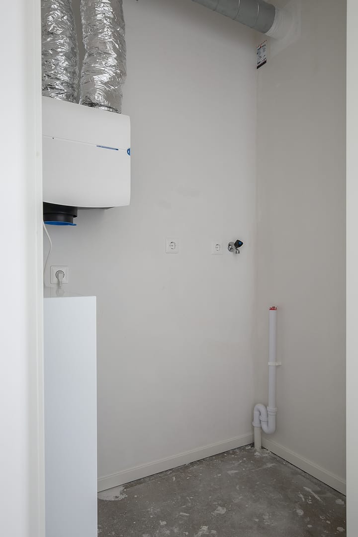 Photo 9 of Oranje Vrijbuiterskade 30