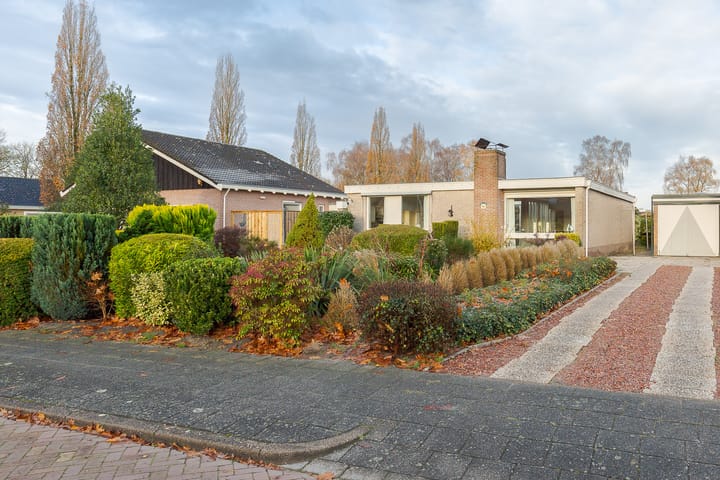 Photo 3 of Hoofdstraat West 102