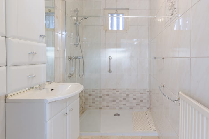 Photo 25 of Hoofdstraat West 102