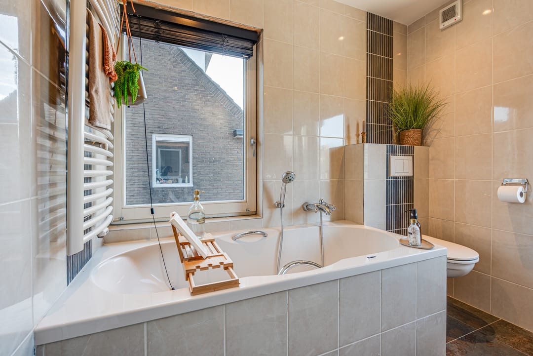 Foto 28 van Van Beuningenstraat 22