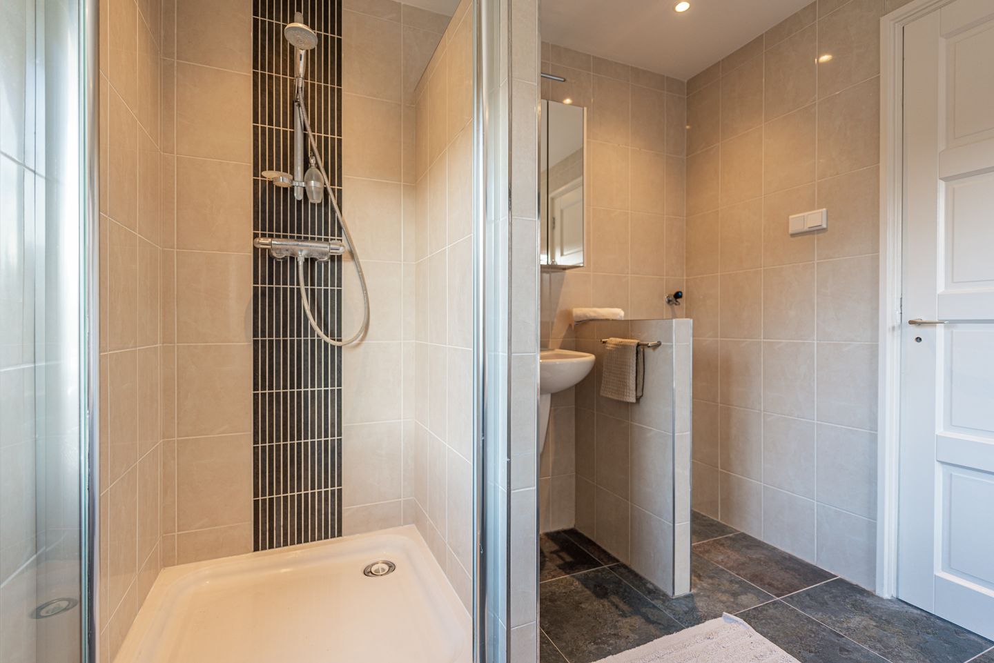 Foto 29 van Van Beuningenstraat 22