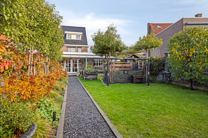 Photo 2 of Begoniasingel 82