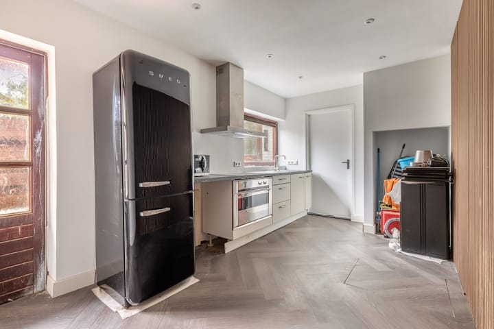 Photo 10 of Violenstraat 44