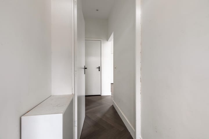 Photo 22 of Violenstraat 44