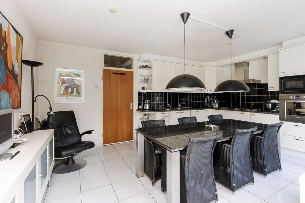 Foto 10 van Luchtenburg 124