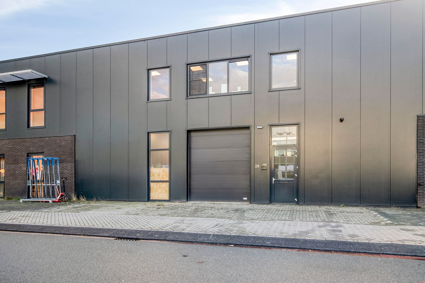 Bekijk foto 1 van Binnenzeestraat 28