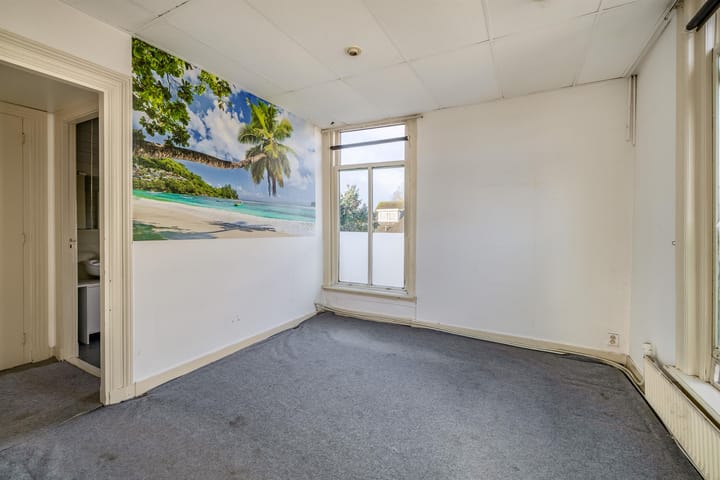 Foto 10 van Weeresteinstraat 23-A