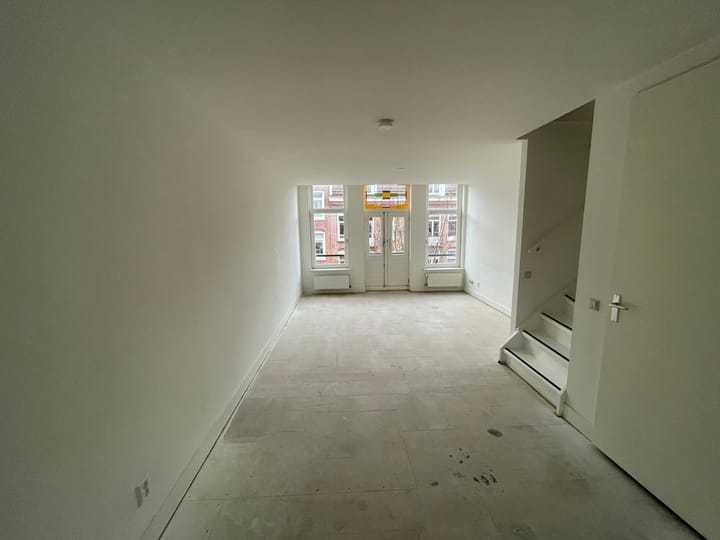 Photo 2 of Wilhelminastraat 80-E