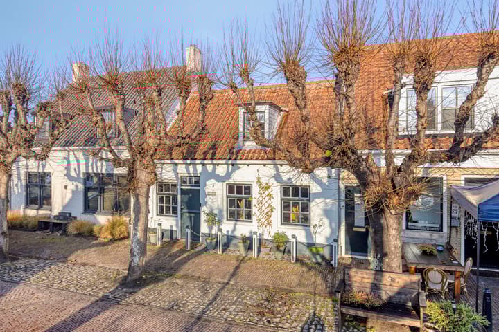 Photo 2 of Dorpsstraat 92