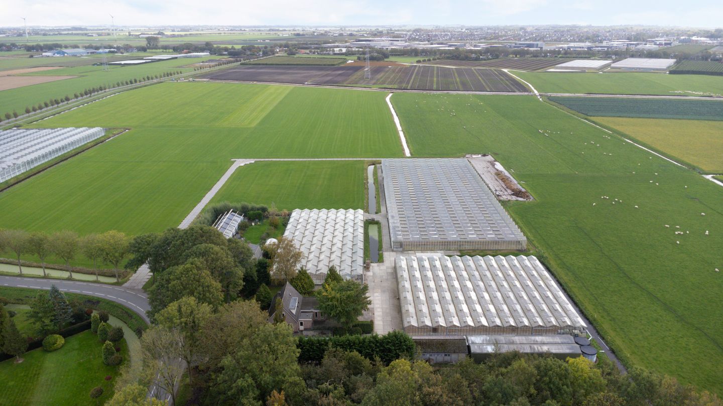 View photo 2 of Dorpsstraat 86