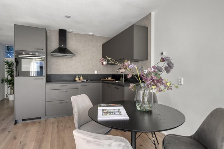 Foto 11 van Meeuwenweg 1-02