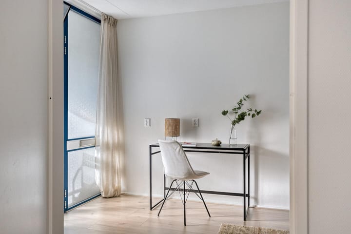 Foto 14 van Meeuwenweg 1-02