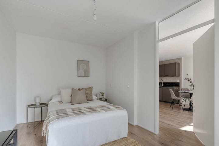 Foto 15 van Meeuwenweg 1-02