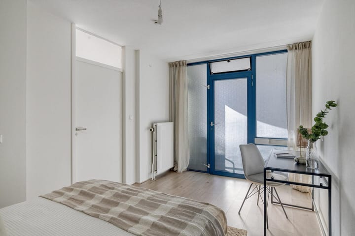 Foto 19 van Meeuwenweg 1-02