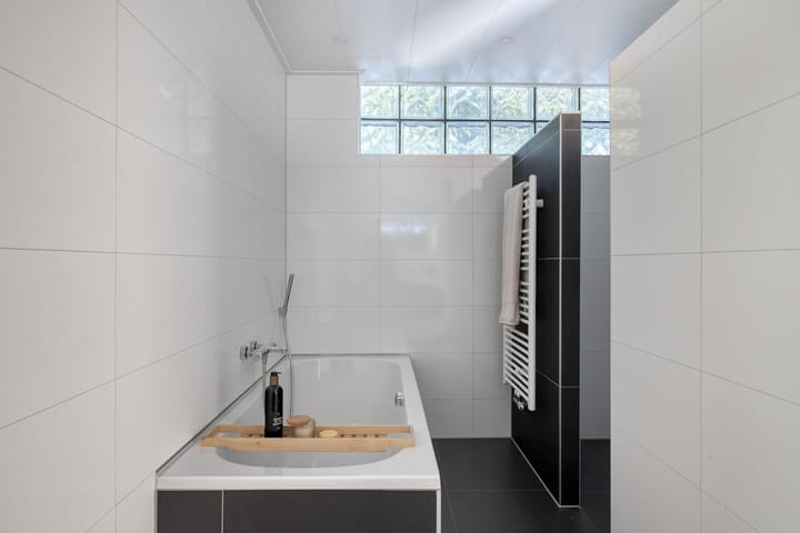 Foto 23 van Meeuwenweg 1-02