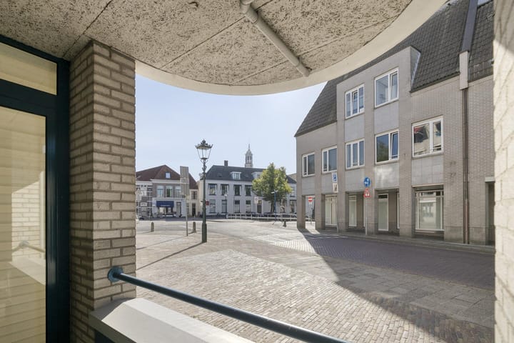 Foto 28 van Meeuwenweg 1-02